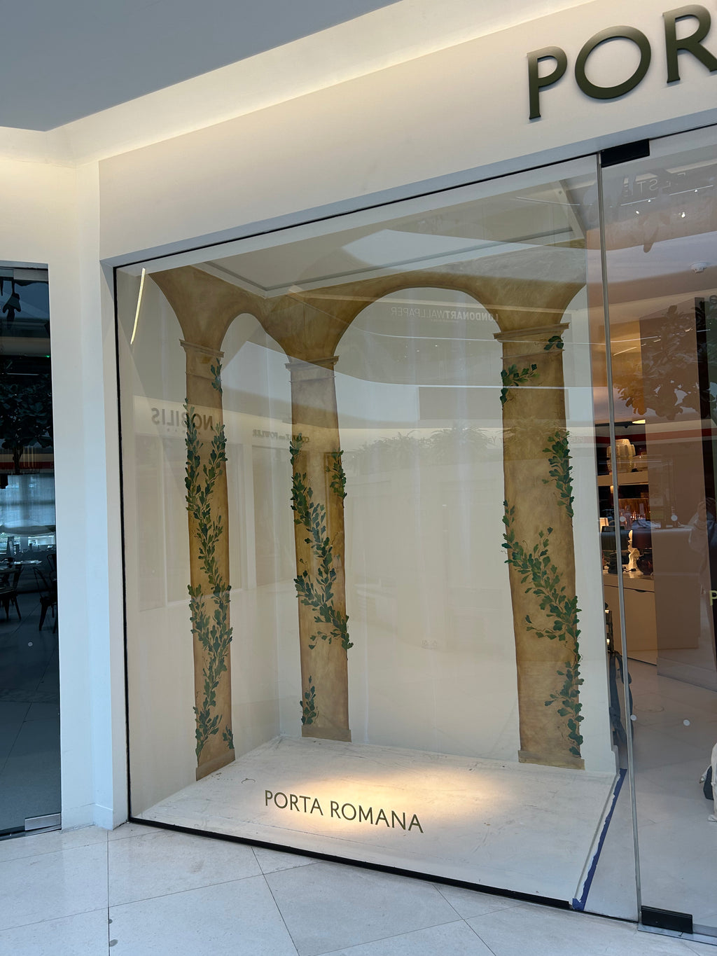Porta Romana | Traces